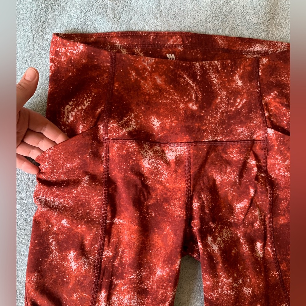 all in motion Women’s Cropped Red White Space Leggings with Pockets - Medium - Picture 3 of 9